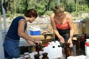 Fig 4 - preparing sample containers.jpg